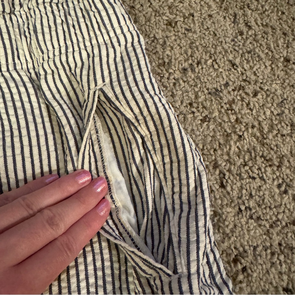 Lands’ End Canvas Striped Skirt With Pockets Size 6 - Picture 4 of 14
